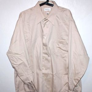 Van Heusen Squared Beige Men's XL(17.5) Long Sleeve Button-Up Sateen Dress Shirt